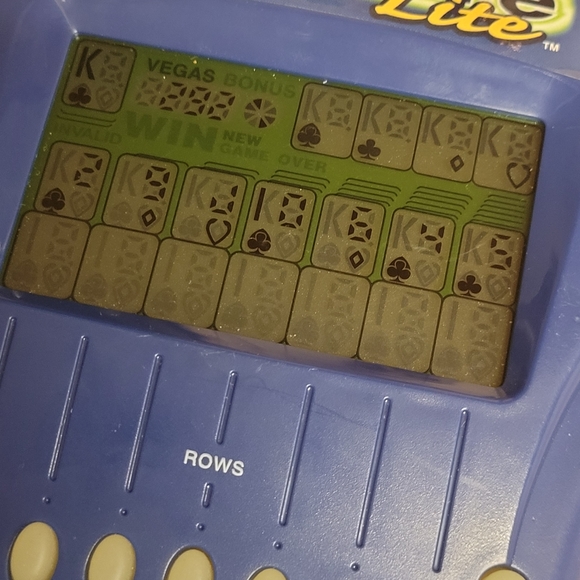 Vintage Radica Solitaire Lite 1997 Handheld Electronic Game - Big Screen - Picture 3 of 4